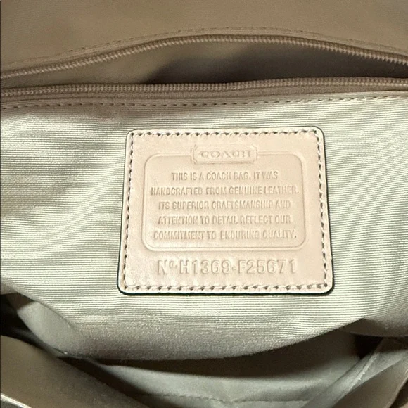 Authentic Coach Peyton Leather Cora Domed Satchel - Picture 8 of 13